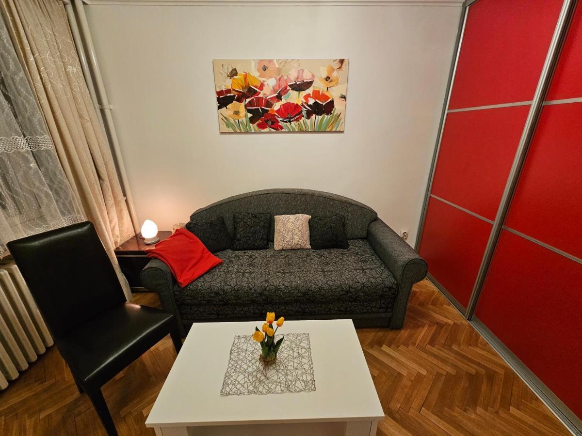 Slavija Apartment Belgrado Buitenkant foto