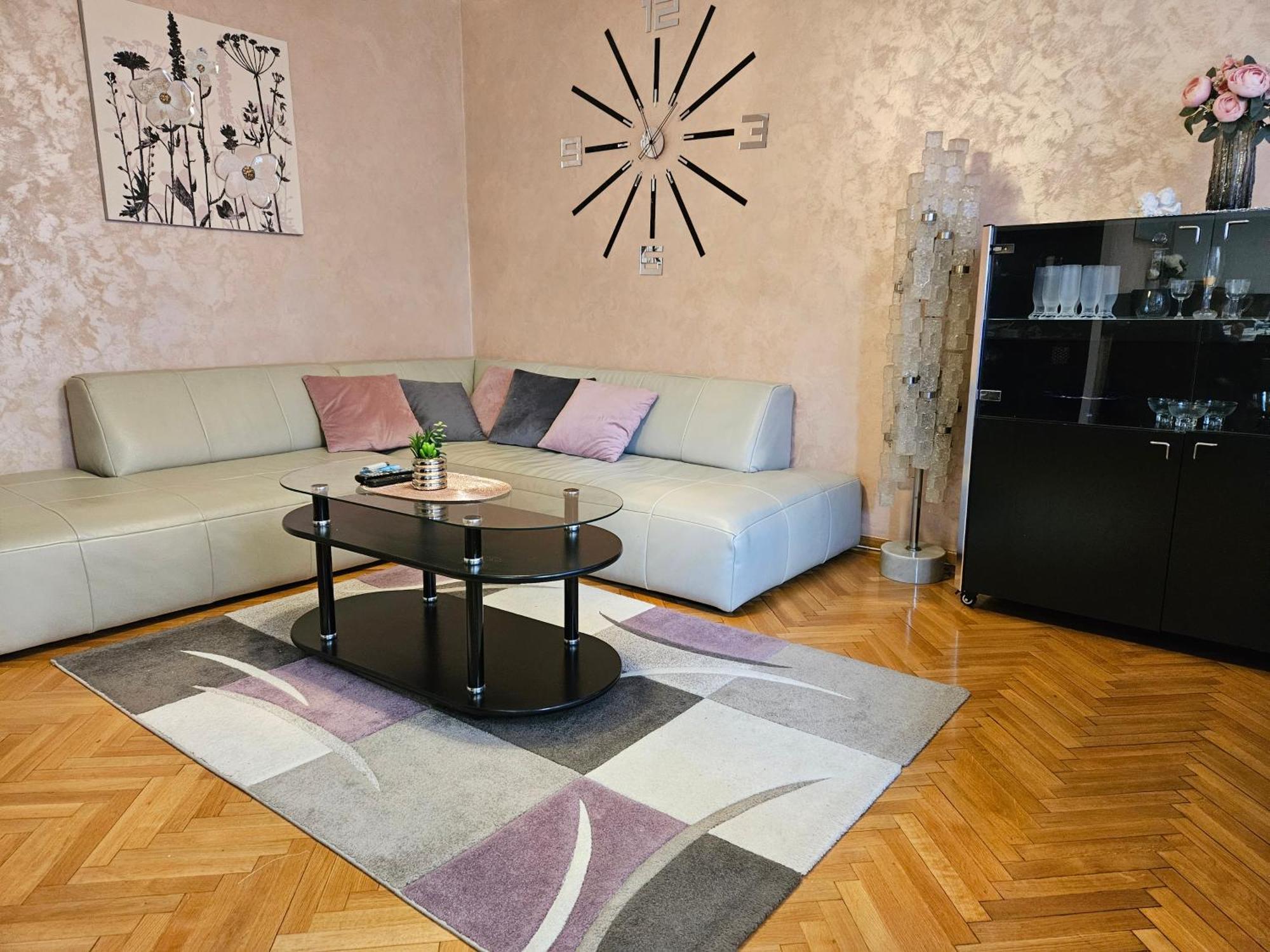Slavija Apartment Belgrado Buitenkant foto